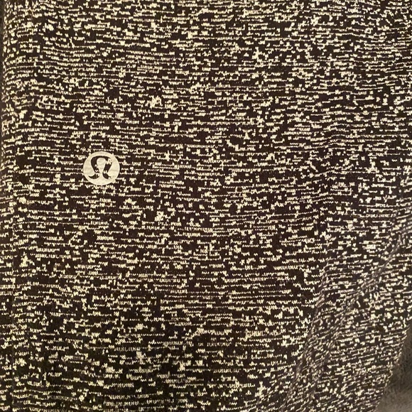 Lululemon Ready To Rulu Pant in Black and White Jacquard (Size 8) - Picture 7 of 8